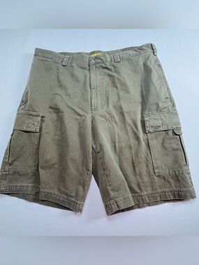 Men's Olive Green Cargo Shorts
